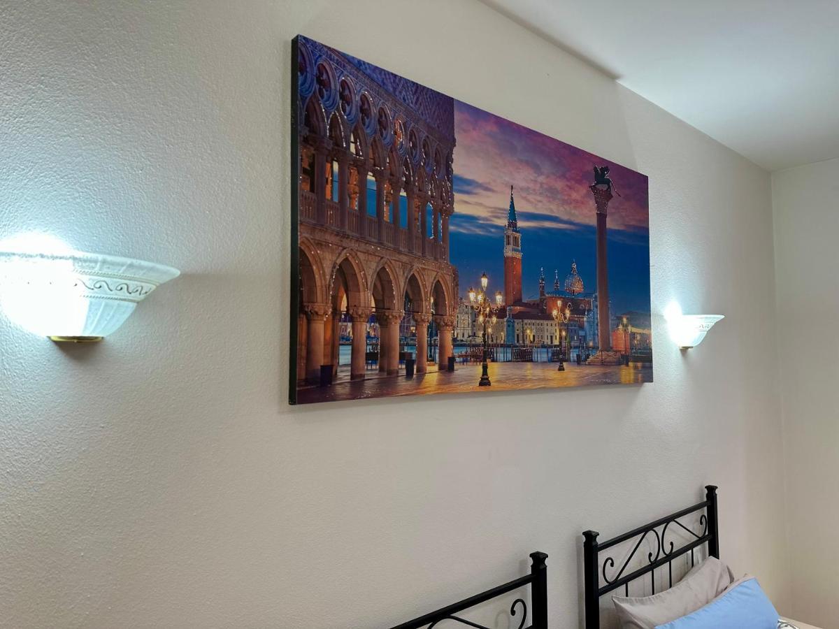 Appartamento 3 Camere Da Letto - Holiday House 1 Венеция Экстерьер фото